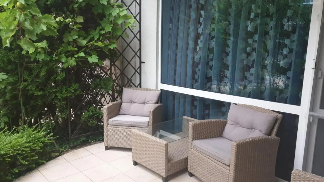 Apartment With Green Terrace Burgas Bulgarien